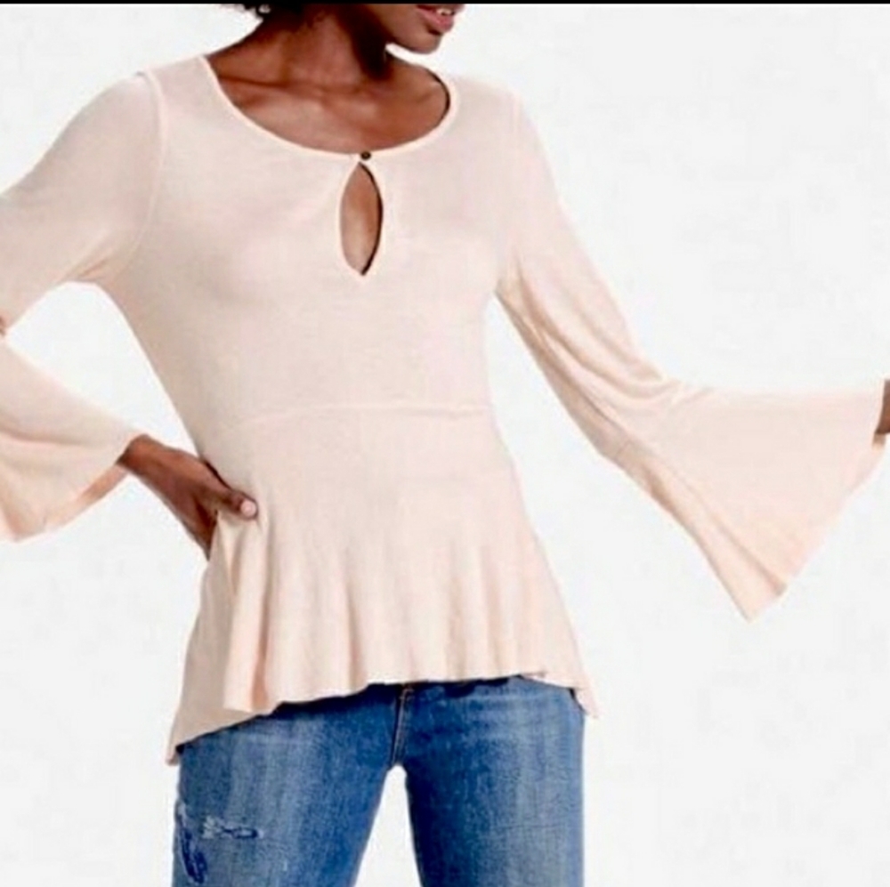 Lucky brand Los Angeles, ca pink long bell sleeves